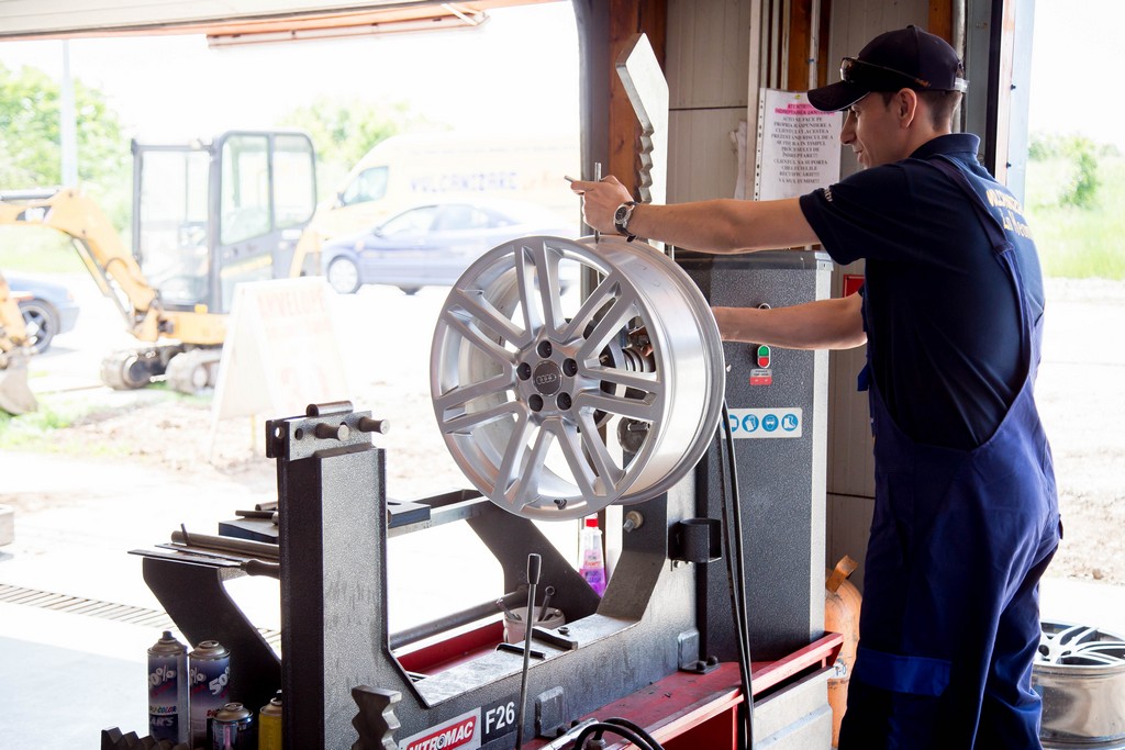 auto servicii arad, Îndreptat jante aluminiu profesional